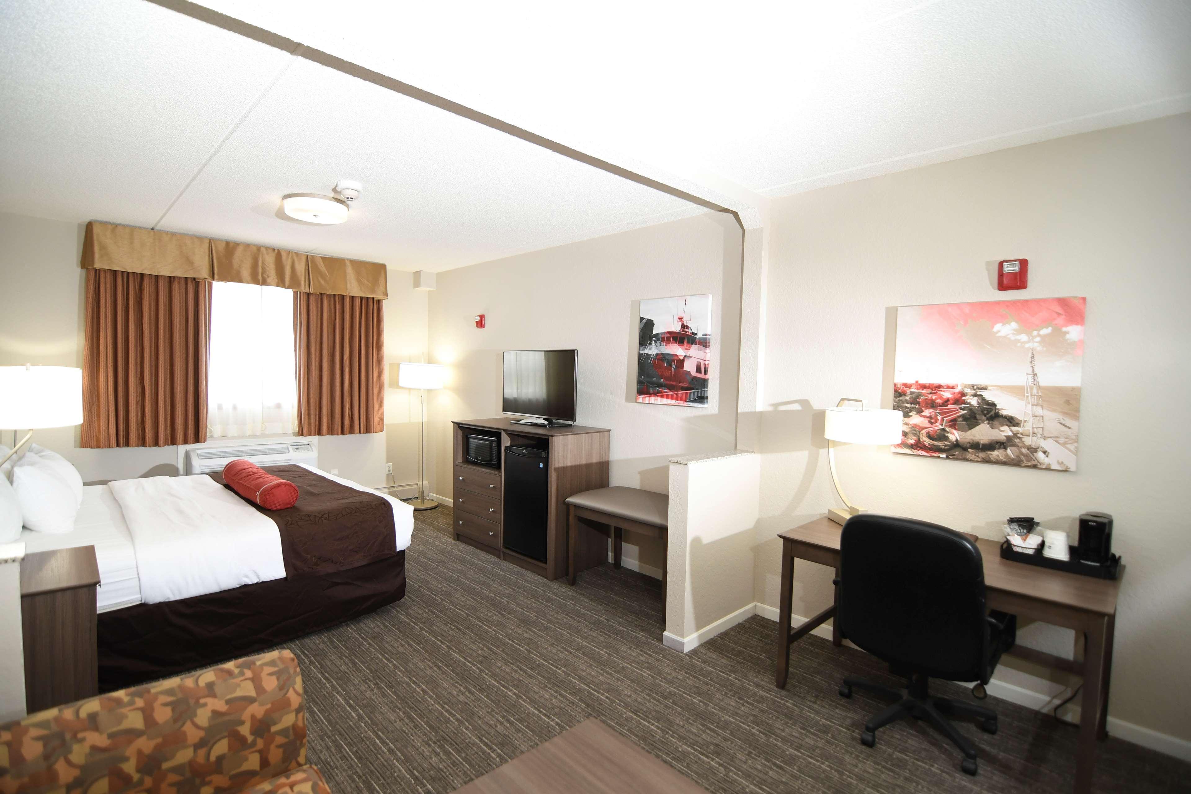 Best Western Plus Sandusky Hotel & Suites Exterior photo